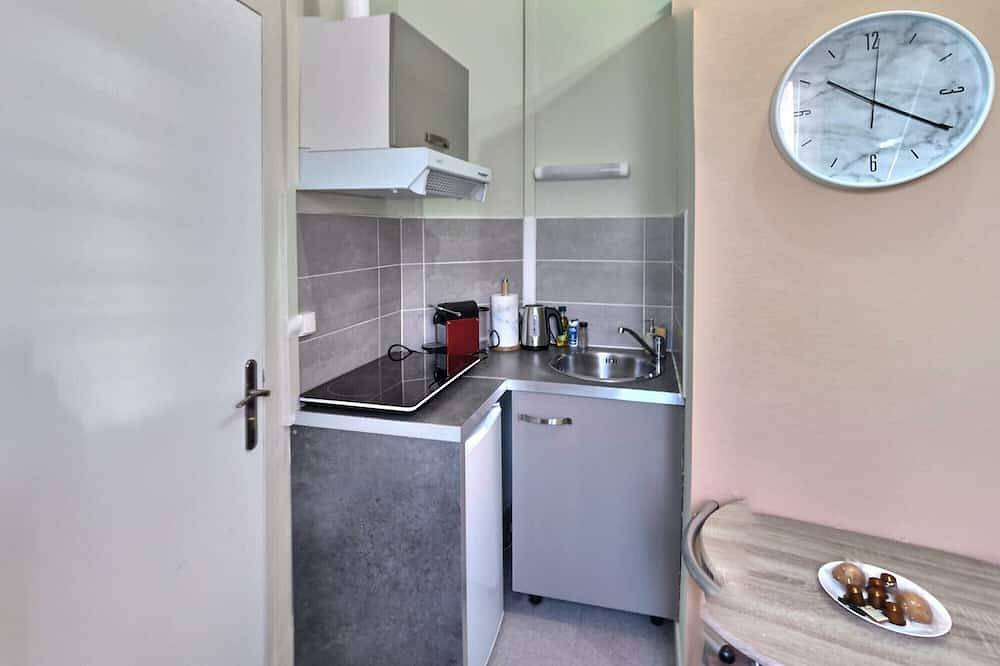 Ganze Wohnung, Petit Studio 1 Face Gare, Wifi Gratuit, Proches Toutes Commodités in Évreux, Évreux und Umgebung