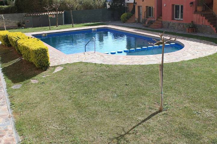 Chalet für 8 Personen, mit Garten und Pool in Empuriabrava