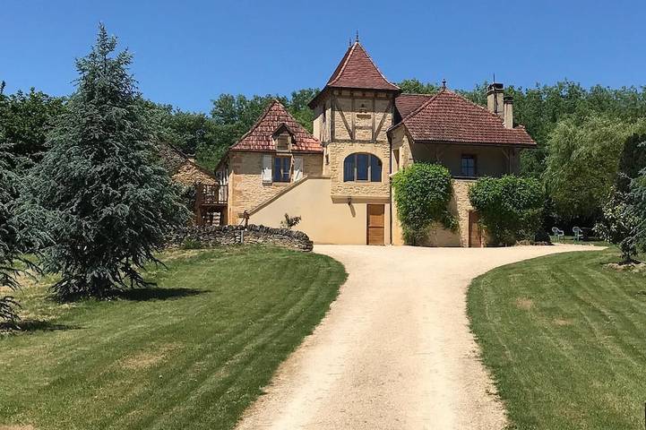 Gîte pour 10 personnes, avec Jardin à Marminiac