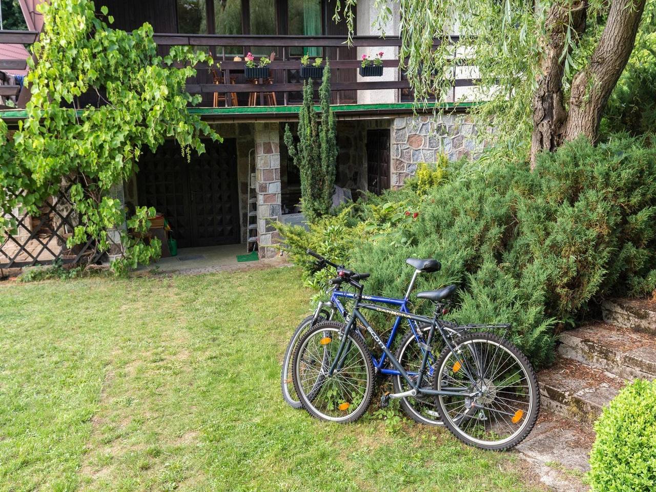 Holiday Home near Lake Radunskie with Sauna in Chmielno
