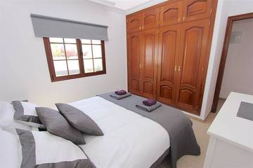 Villa for 8 People in Playa Blanca, Yaiza, Photo 3