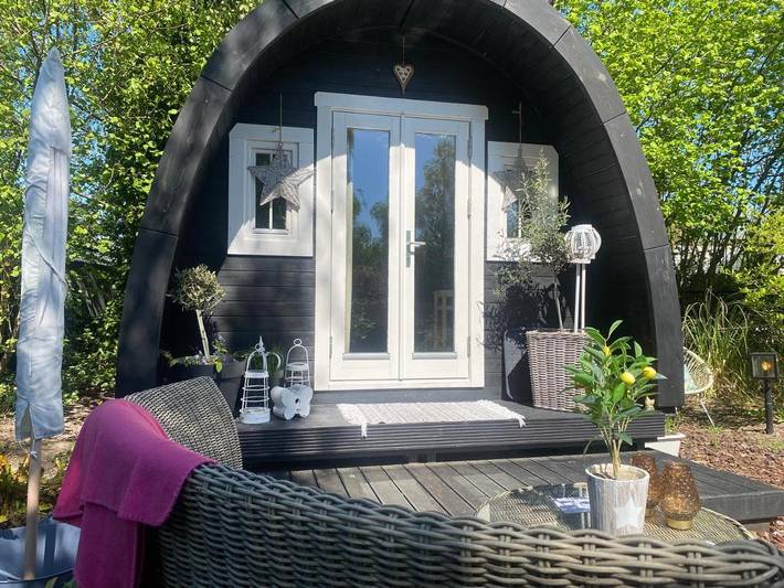 B&b voor 2 personen, with Terras and Tuin as well as Uitzicht in Almere