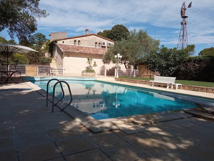 Location de vacances pour 2 personnes, avec Balcon et Jardin à Brignoles - 2