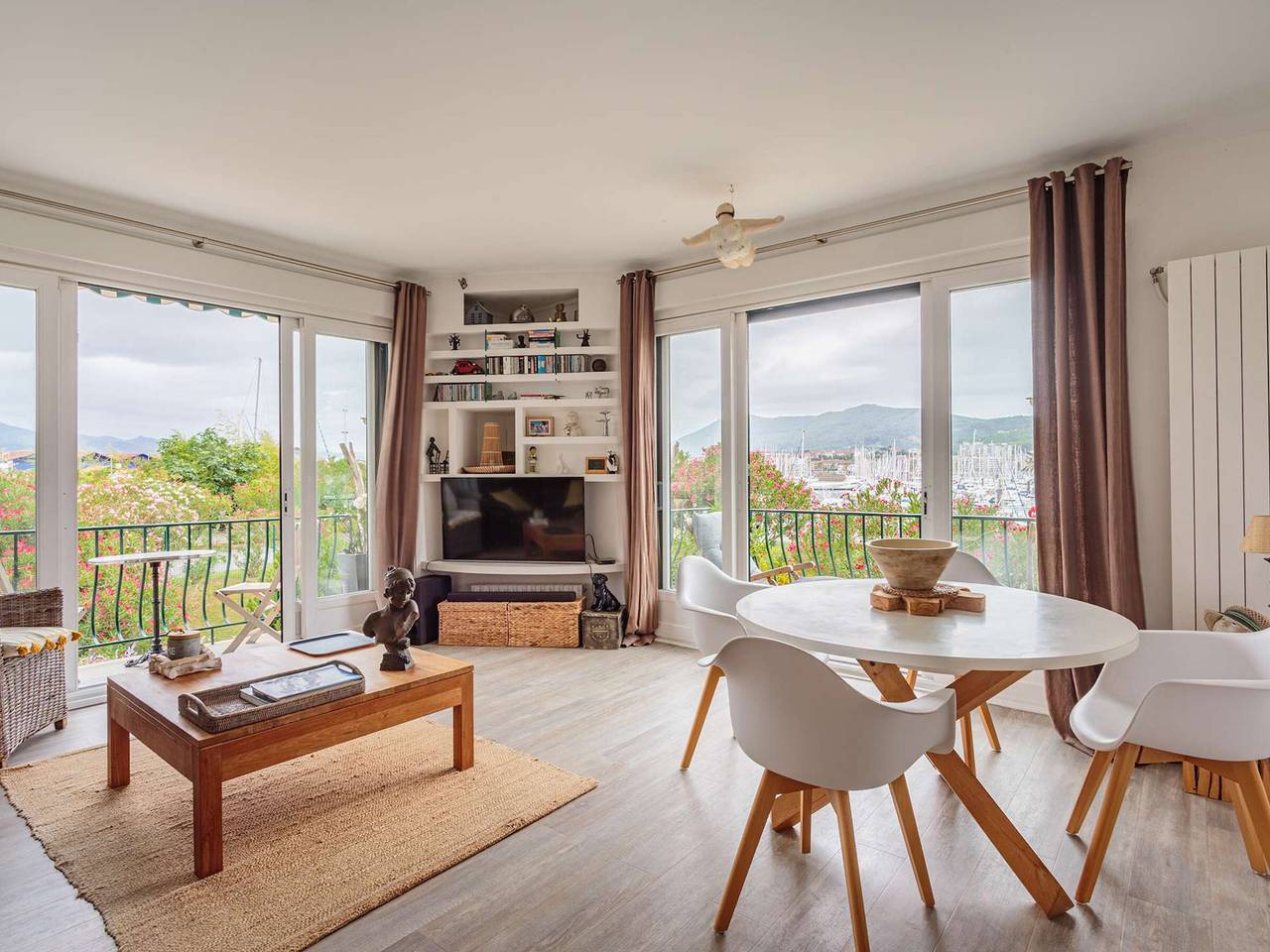 Ganze Wohnung, Wohnung mit Hafenblick, Parkplatz, strandnah in Hendaye, Bayonne und Umgebung