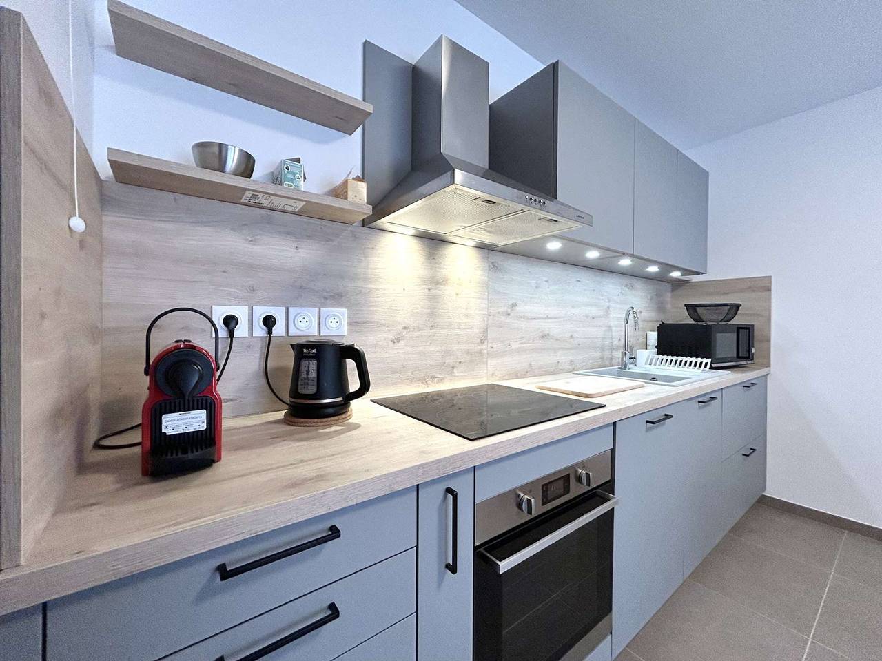 Entire apartment, 3-room apartment, 2 bedrooms, balcony, Briançon view, free Wifi in Briançon, Serre Chevalier