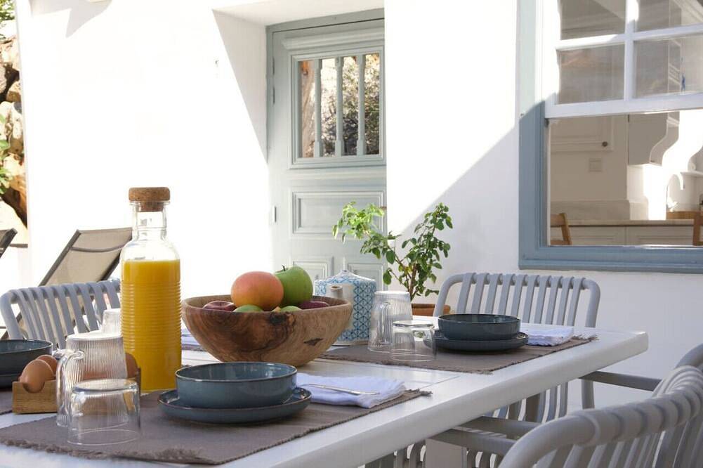 Elegant Hydra Getaway in Hydra