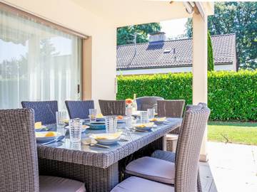 Vacation House for 8 Guests in Genthod, Lake Geneva, Picture 2