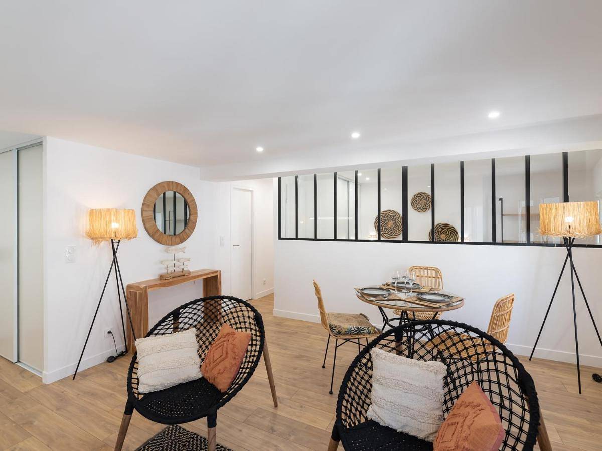 Appartement entier, One-Bedroom Apartment in Roanne, Région de Roanne
