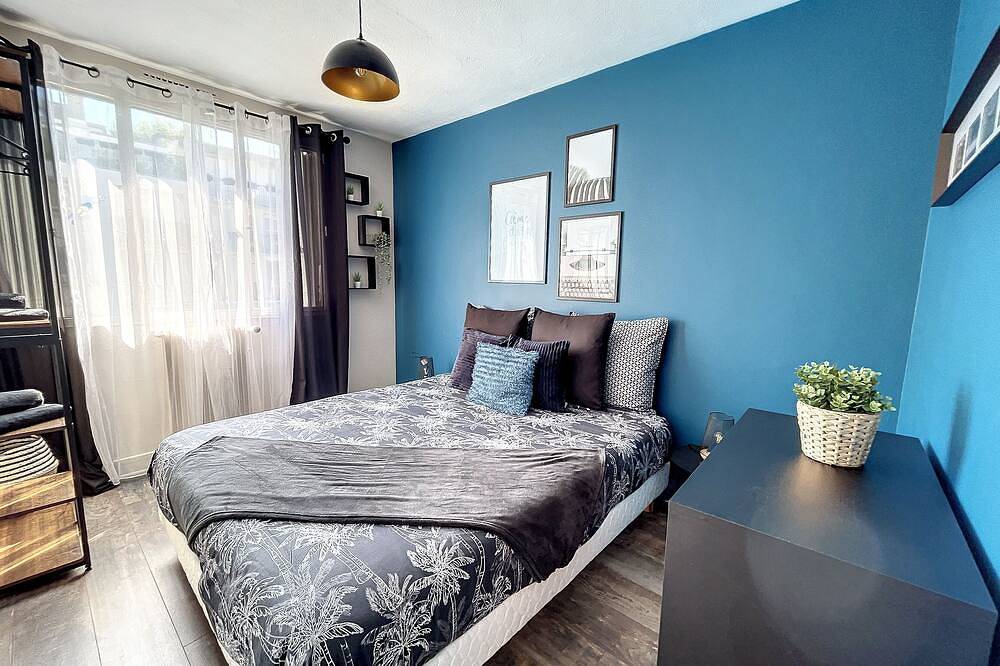 Ganze Wohnung, 【Mister Big】appart extra large -10 pers-2 parkings in Épinay-sur-Seine, Seine-Saint-Denis