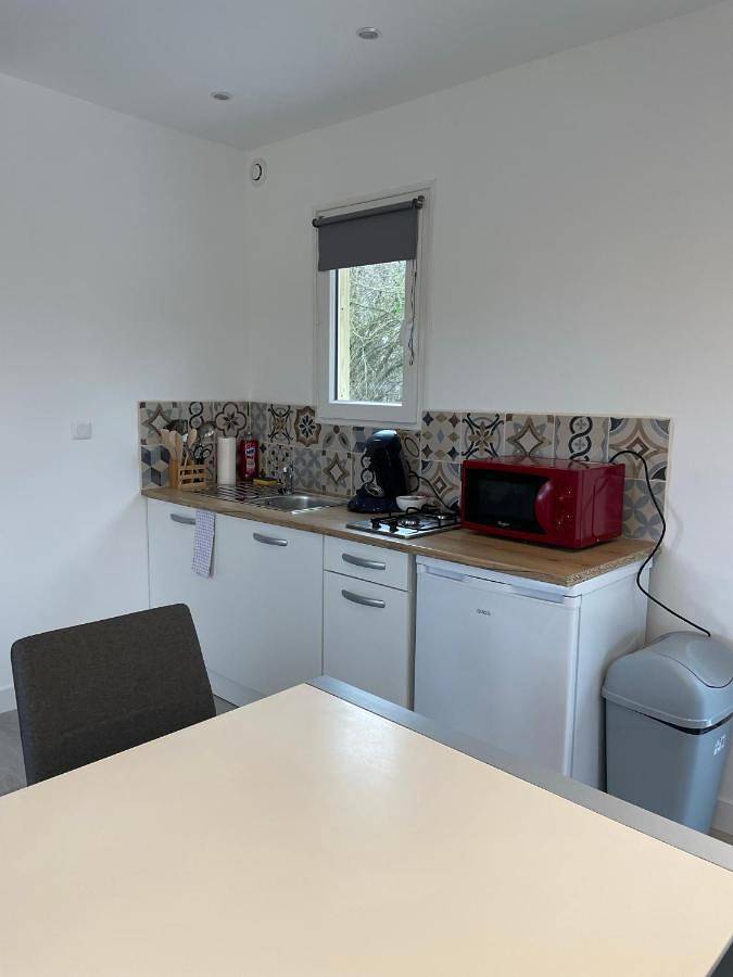 Gîte pour 6 personnes, avec jardin et vue à Yvré-l'Évêque - 3