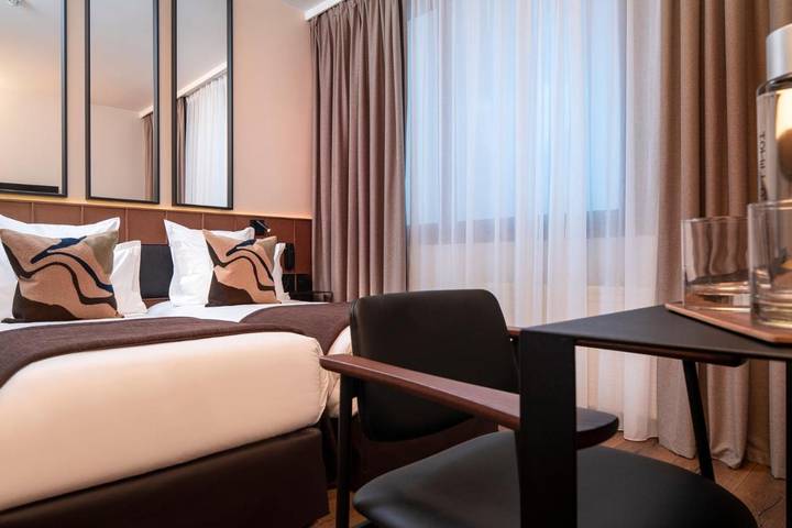 Hôtel pour 2 personnes, avec terrasse, animaux acceptés à Nogent-sur-Marne - 4