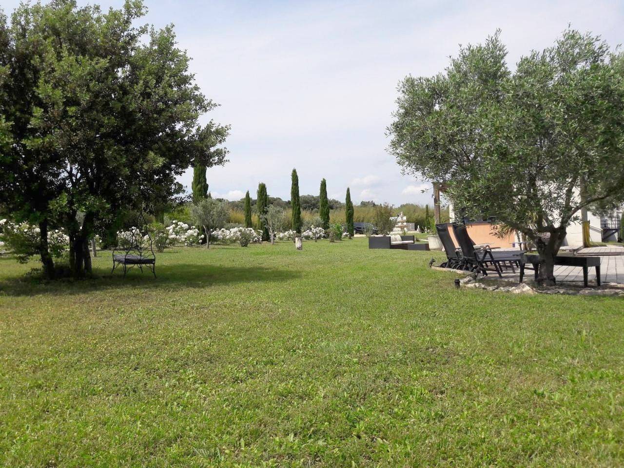 La Lune ô Collines - Gîte in Lédenon, Région de Nîmes