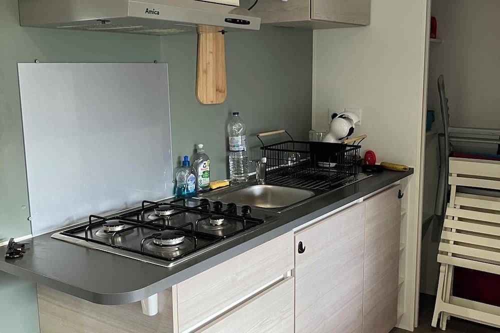 Mobil home 4 personnes vue sur la Montagne in Lumio, Région de Calvi