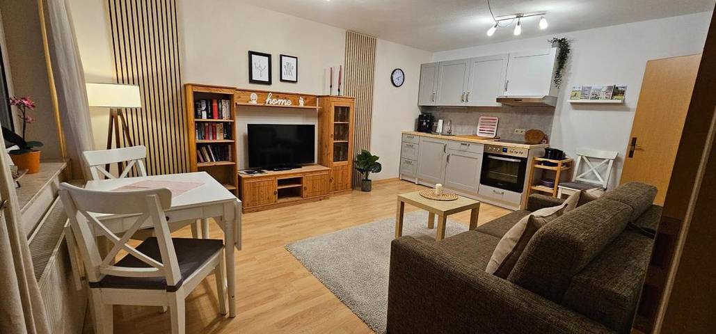 Ferienwohnung für 6 Personen, mit Terrasse und Ausblick in Löhnberg