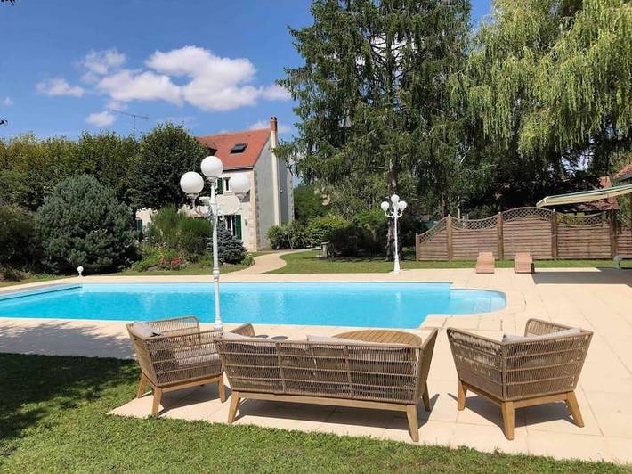 Villa pour 14 personnes, avec Terrasse et Jardin ainsi que Piscine et Vue