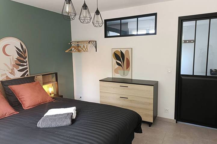 Location de vacances pour 6 personnes, avec jacuzzi ainsi que terrasse et jardin à Quetteville - 3