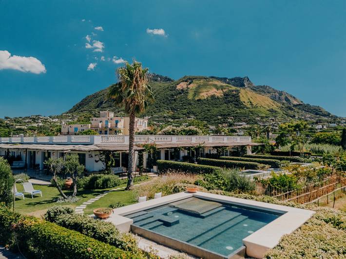 Villa per 9 persone, con Idromassaggio e Panorama a Forio