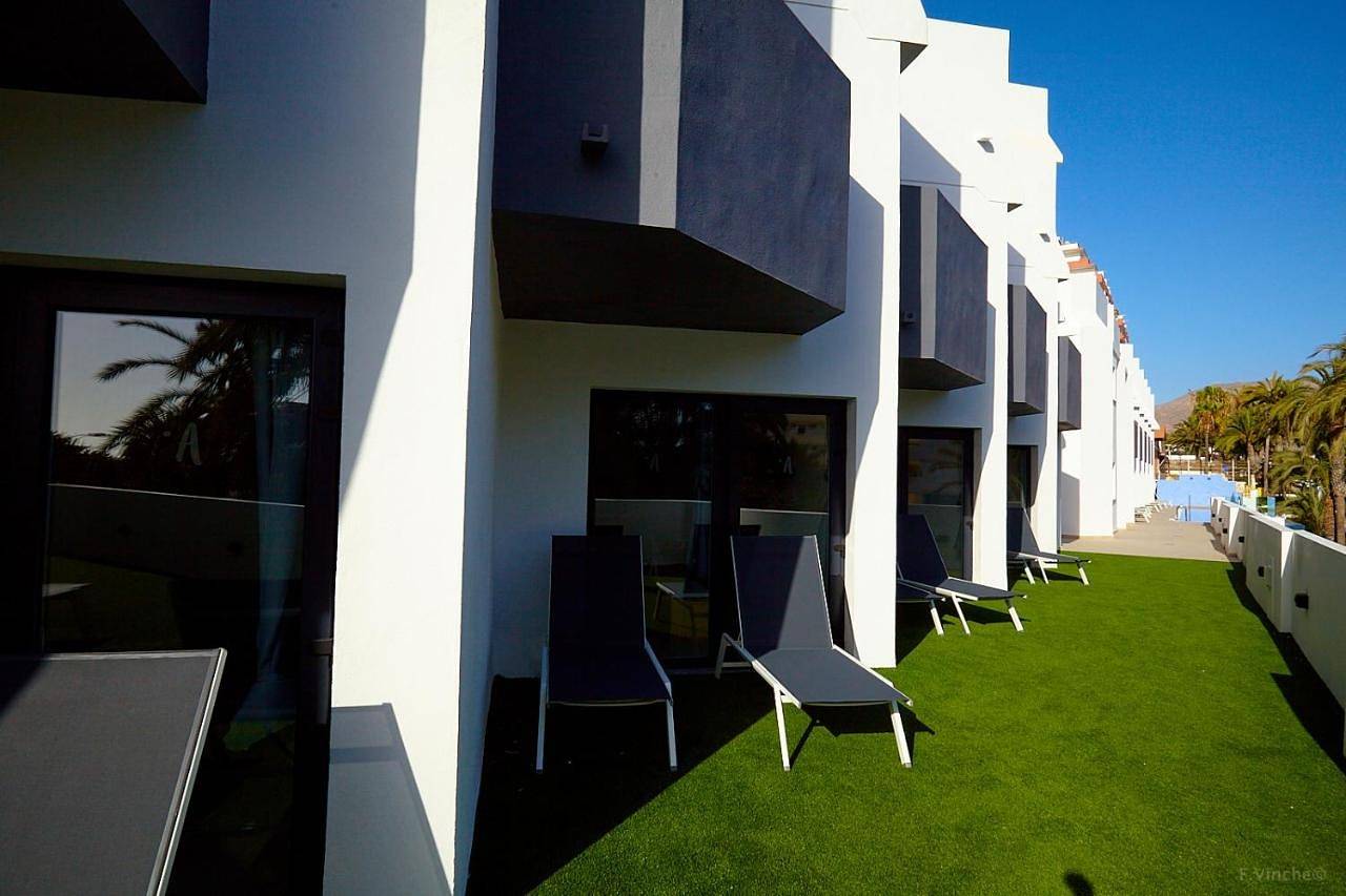 Appart’hôtel pour 10 personnes avec piscine in Playa de las Américas, Arona