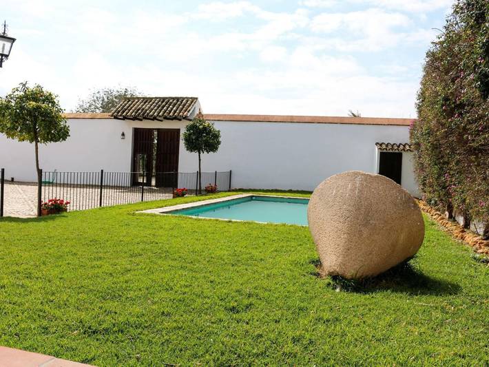 Casa de vacaciones para 4 personas, con Terraza además de Jardín y Piscina en Écija