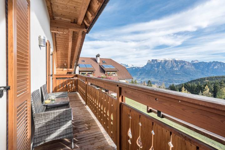 Ganze Wohnung, Ferienwohnung "Rosengarten" mit Bergblick, Garten, Balkon und Wlan in Ritten, Sarntaler Alpen