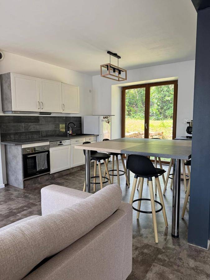 Appartement de vacances pour 4 personnes, avec jardin