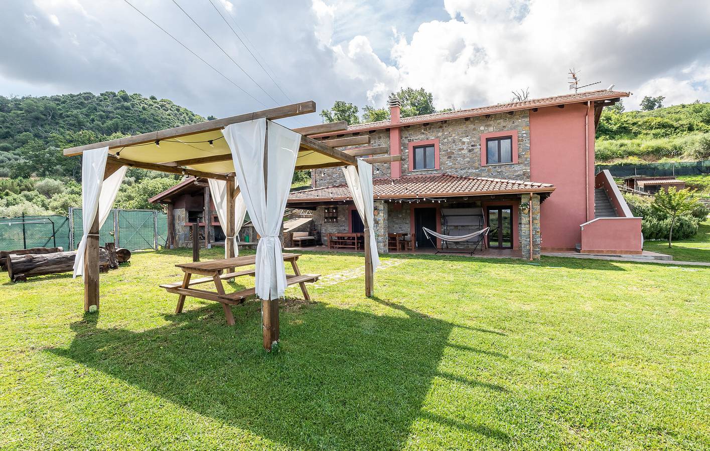 Apartment mit Meerblick, Parkplatz, AC, Pool und Internet in Torchiara, Cilento