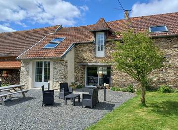Gîte pour 6 personnes, avec terrasse et jardin, animaux acceptés à Litteau