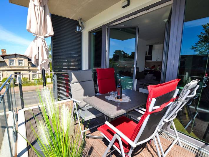 Ferienwohnung für 3 Personen, mit Balkon und Whirlpool sowie Sauna