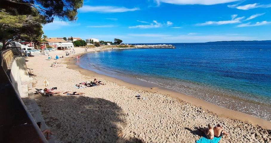 Gîte pour 4 personnes, avec jardin dans Plage de la Nartelle - 2