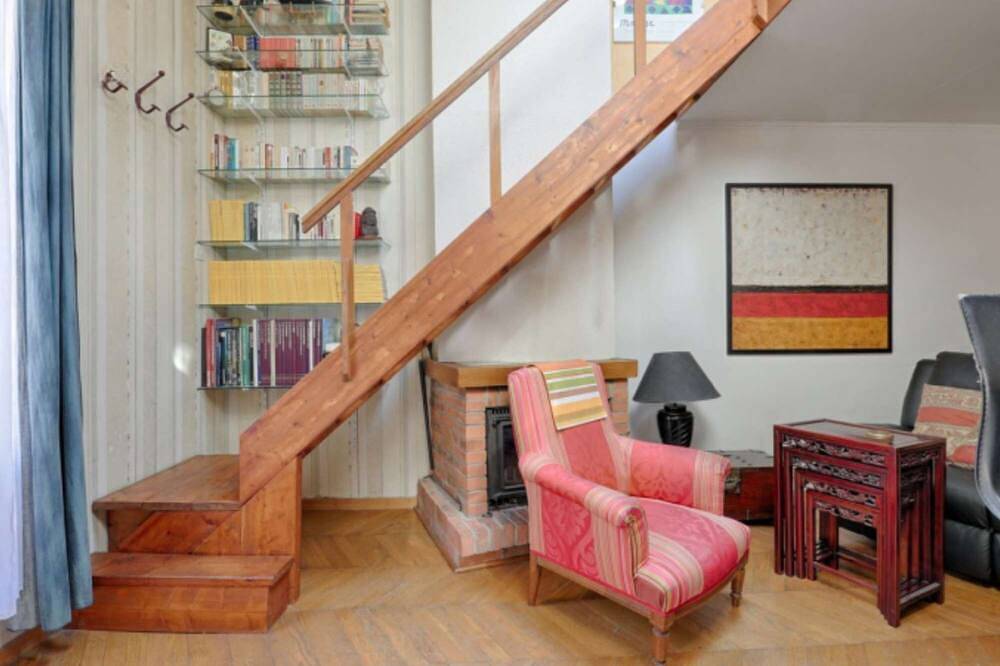 Discover Les Bamboos de Malakoff, a whole house on the outskirts of Paris in Malakoff, Hauts-de-Seine