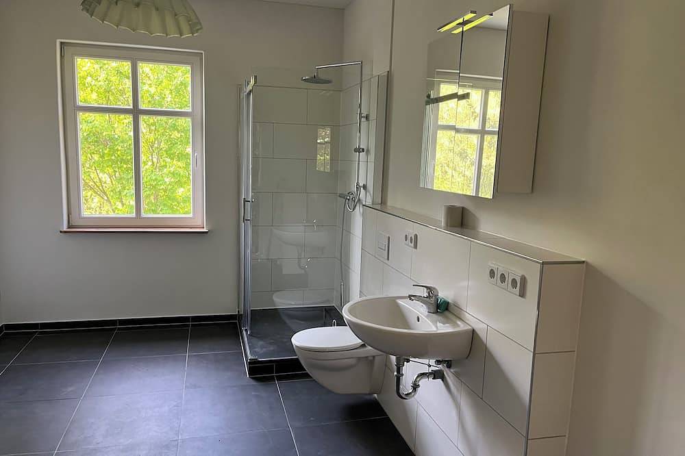 Ganze Wohnung, Ferienwohnung Spreebogen Grünheide – Ihr Rückzugsort direkt am Wasser bei Berlin in Hangelsberg, Grünheide