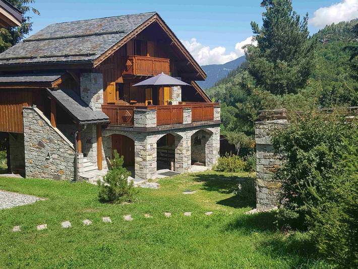 Chalet pour 6 personnes, avec jardin à Les Allues