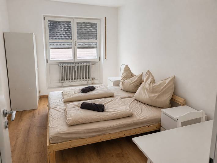 Ganze Ferienwohnung, HomeBase Chiemgau - Zentrale Wohnung mit Dachterrasse in Traunstein, Chiemsee