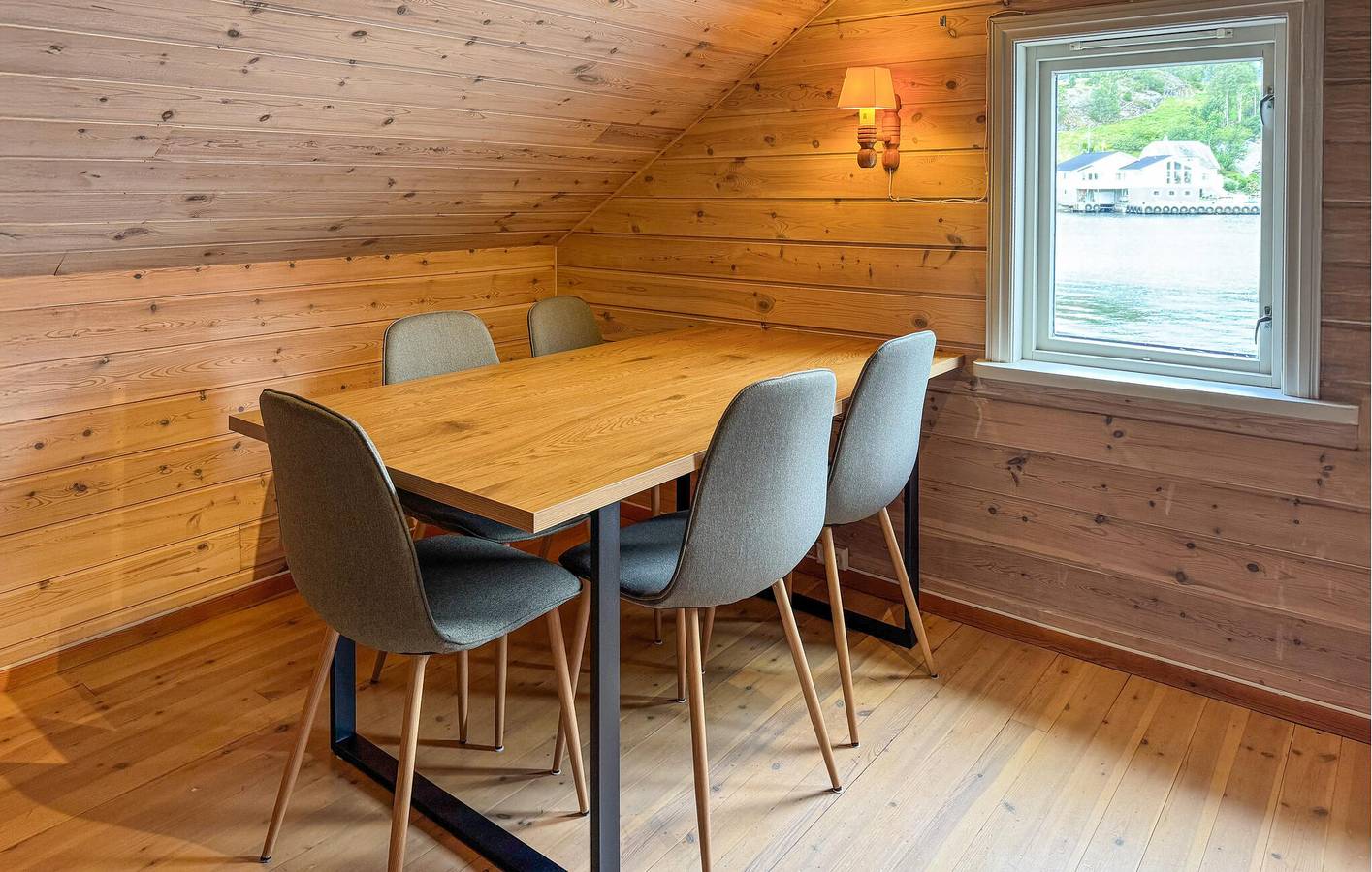 Ferienhaus für 5 Personen mit Terrasse in Suldal