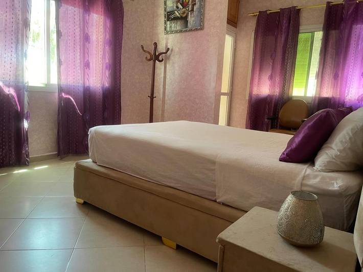 Gîte pour 2 personnes, avec vue ainsi que terrasse et piscine, adapté aux familles à Fès - 3