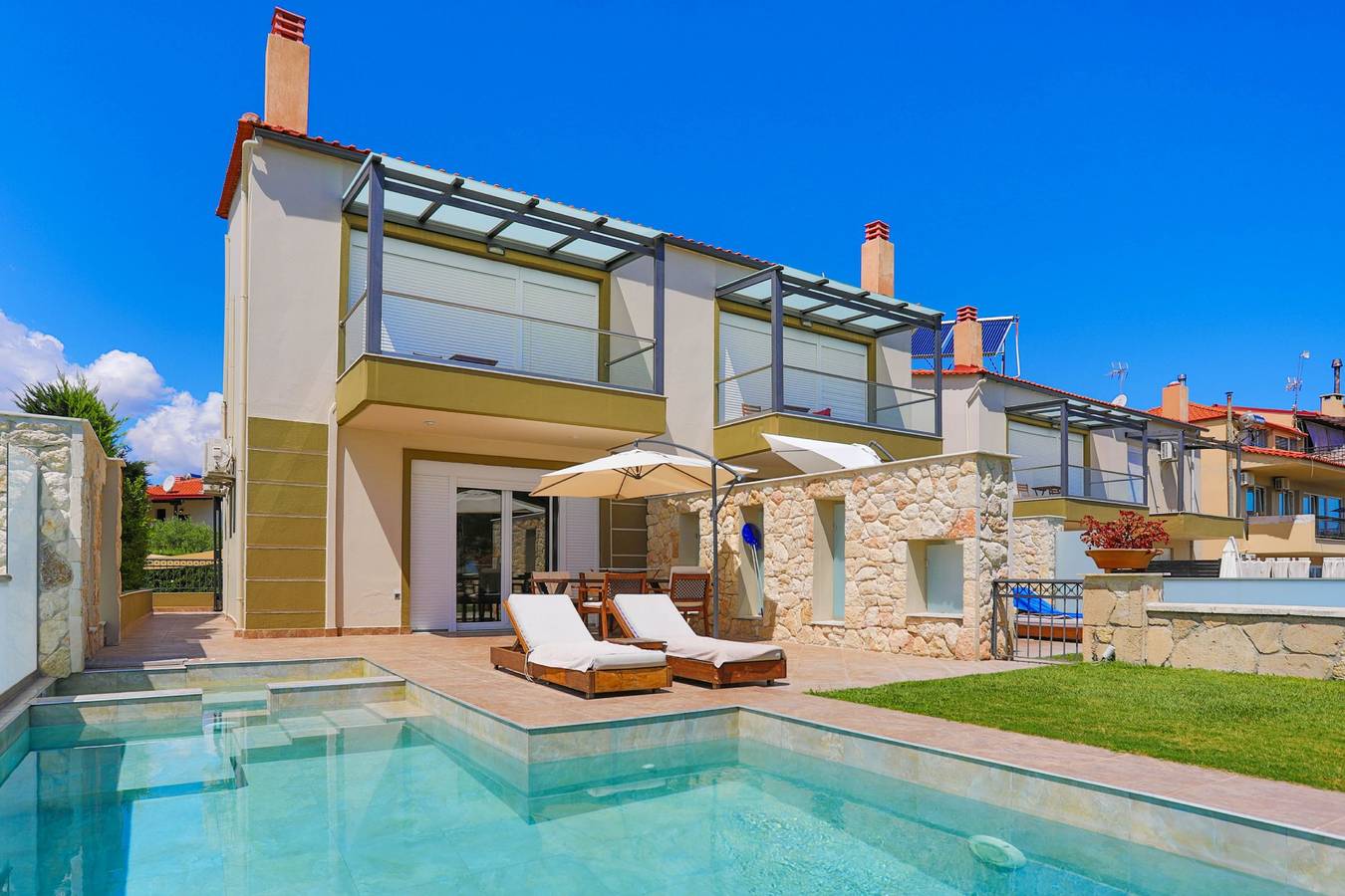 Villa voor 4 personen met balkon in Kassandra