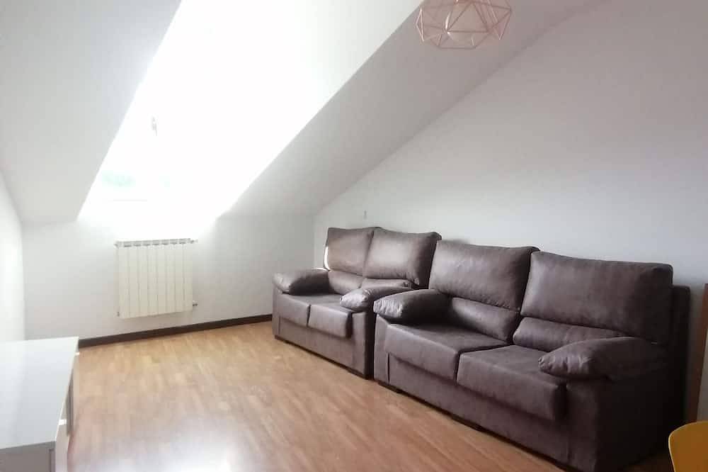 Entire apartment, 3 bedrooms penthouse in the center of Cangas de Onis in El Puente, Cangas de Onís