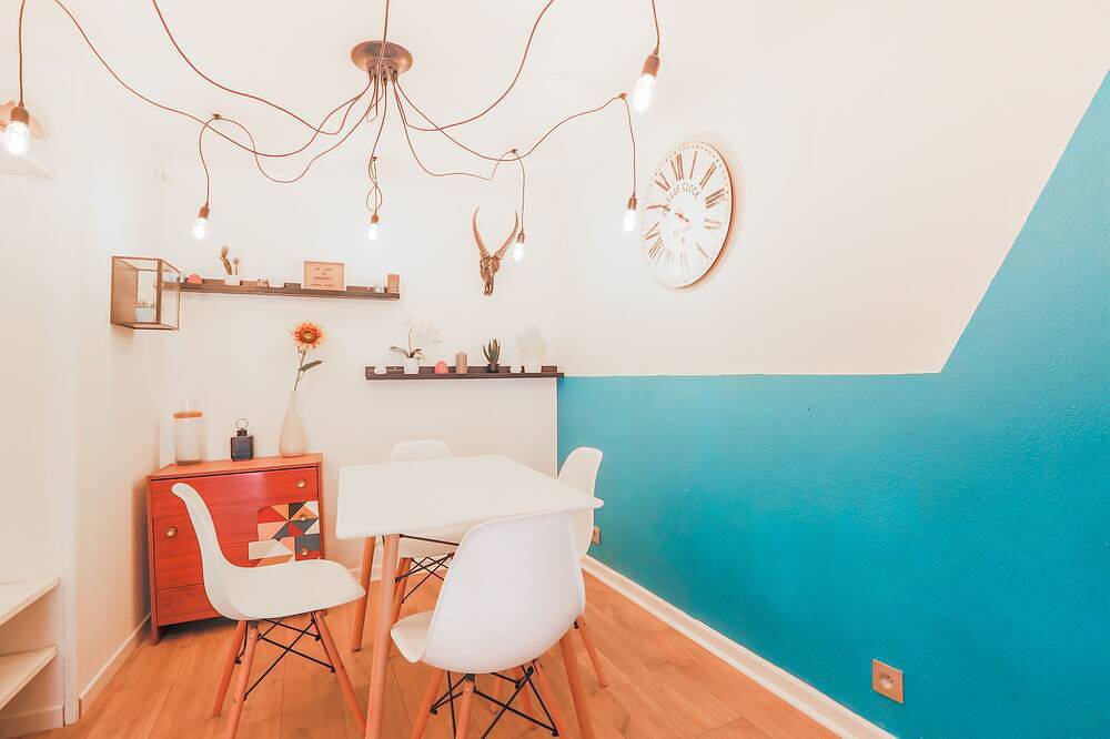 Apartamento entero, Amplio nido acogedor en el Centre Royat in Royat, Parque Natural Regional Volcans d'Auvergne