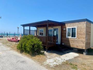 Location de vacances pour 5 personnes, avec vue et jardin à Carrare