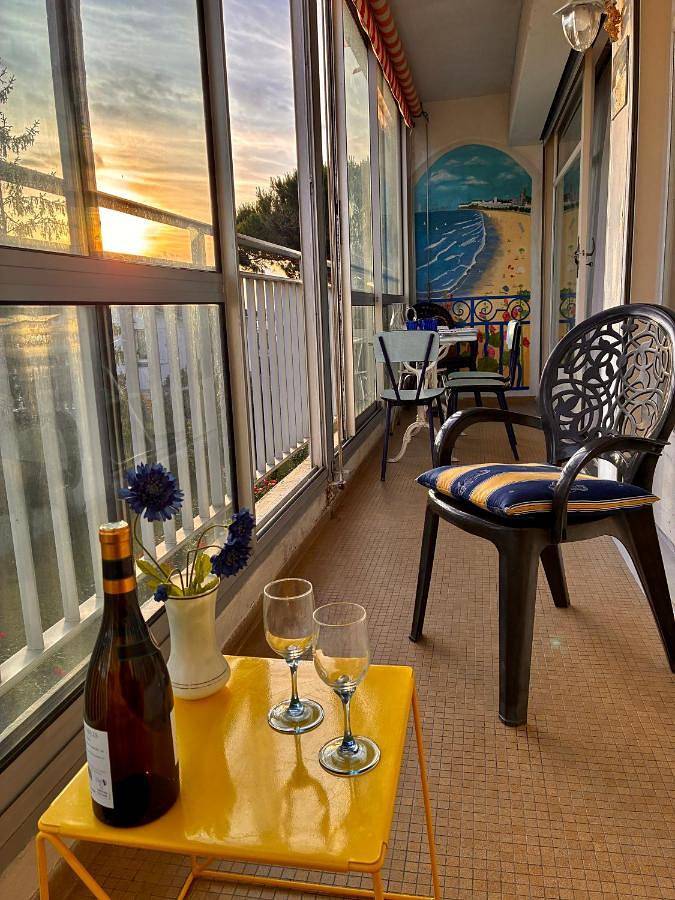 Gîte pour 4 personnes, avec balcon dans Plage de Vallières - 2