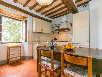 Apartment for 5 People in Poggibonsi, Siena Province, Photo 4