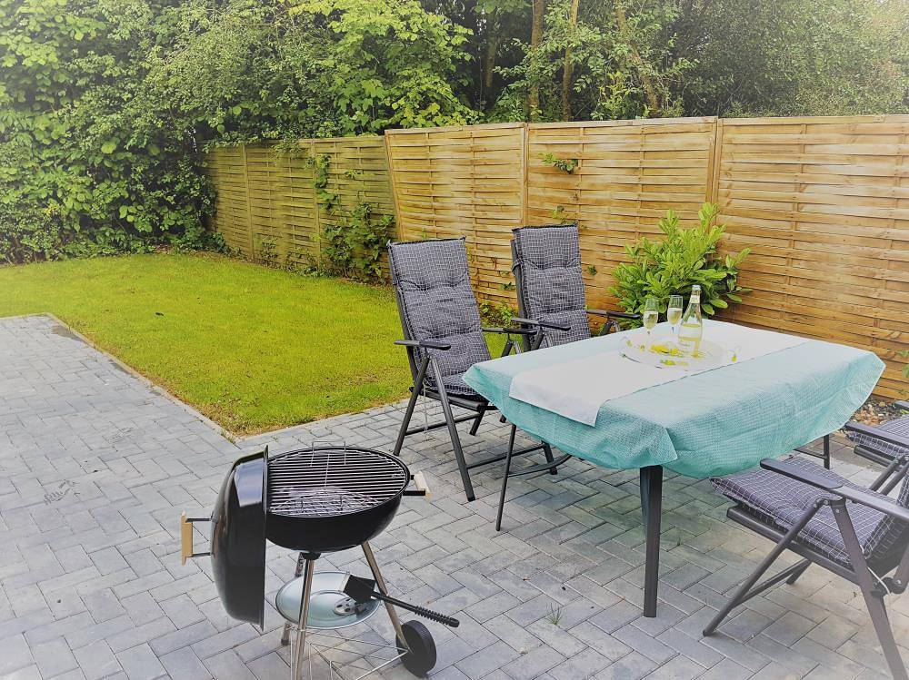 Gemütliches Ferienhaus Carl mit Terrasse und Garten in Scharbeutz, Ostholstein