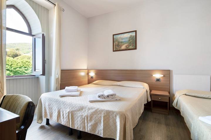 Geheel appartement, Appartement "Bilocale Moneglia 37" met gedeeld zwembad en wifi in Bagni Jolanda, Moneglia