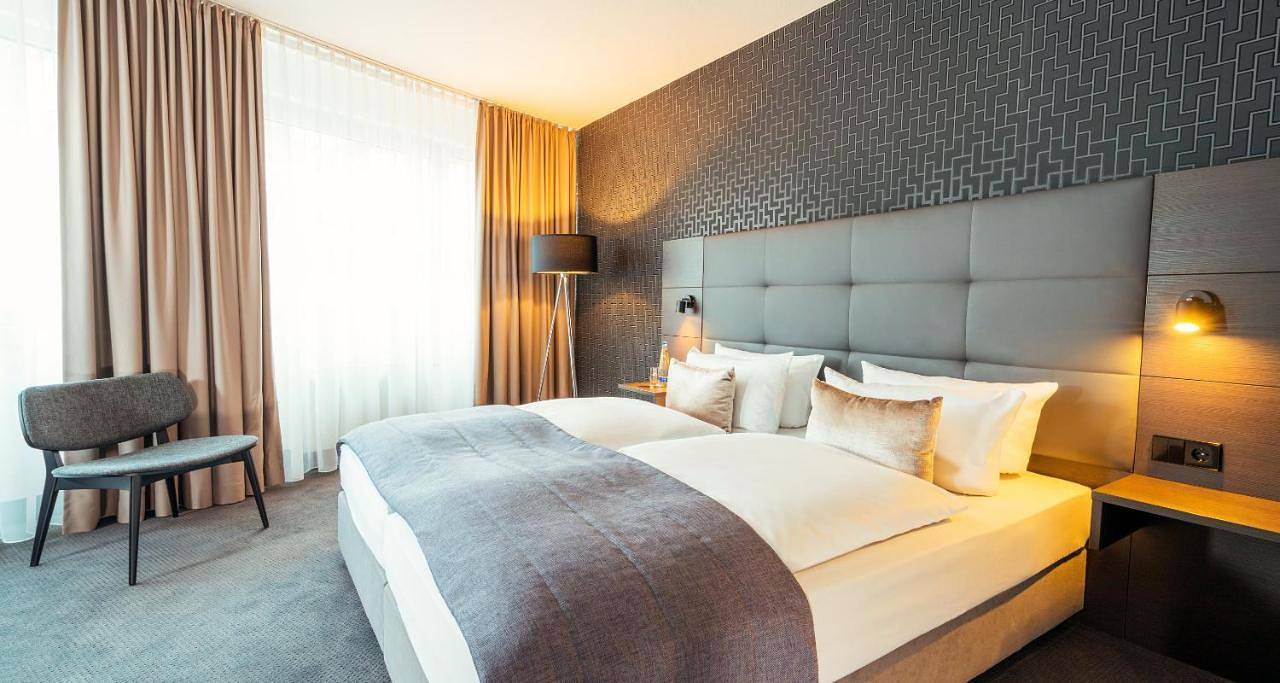 Victor's Residenz-Hotel Berlin Tegel in Reinickendorf, Berlin