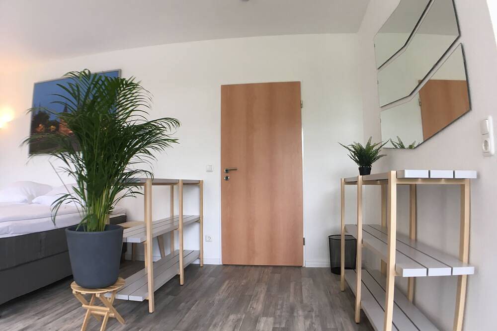 Ganze Wohnung, 34m² Apartment für 1-2 Personen , modern und stilvoll eingerichtet zentraler und in Bargteheide, Kreis Stormarn