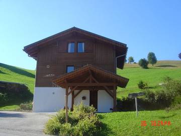 Gîte pour 4 personnes, avec jardin à Crest-Voland