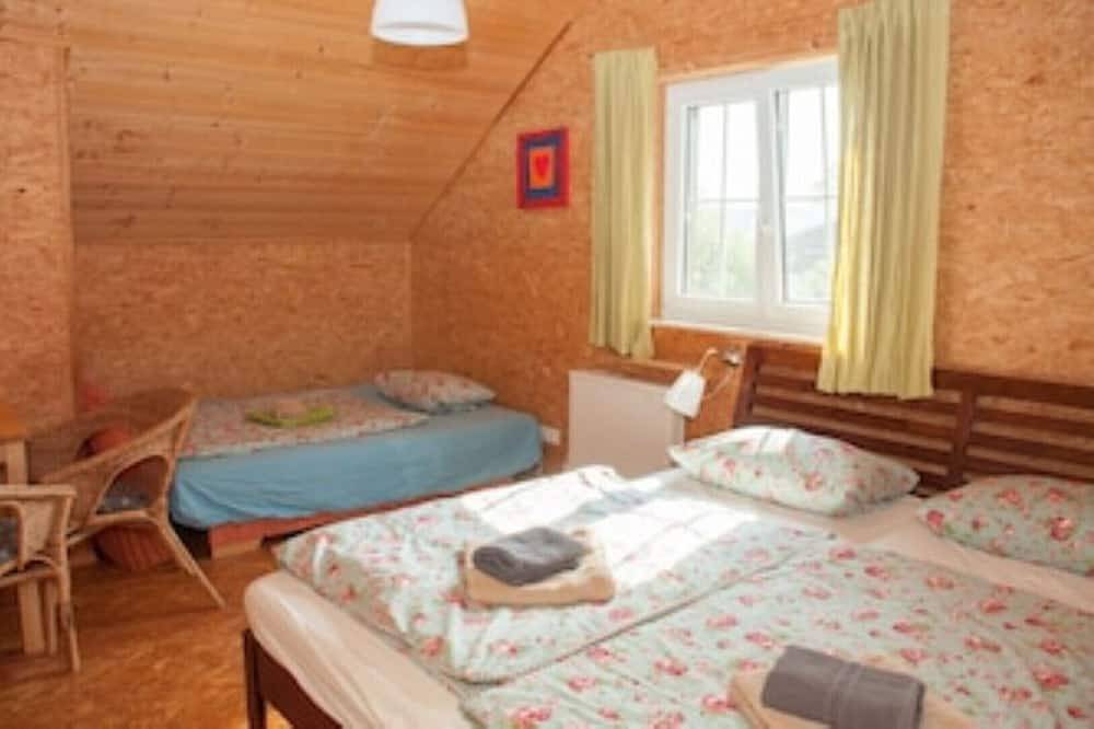 Beautiful holiday home in beautiful nature with a large garden in Schwaigern, Kraichgau