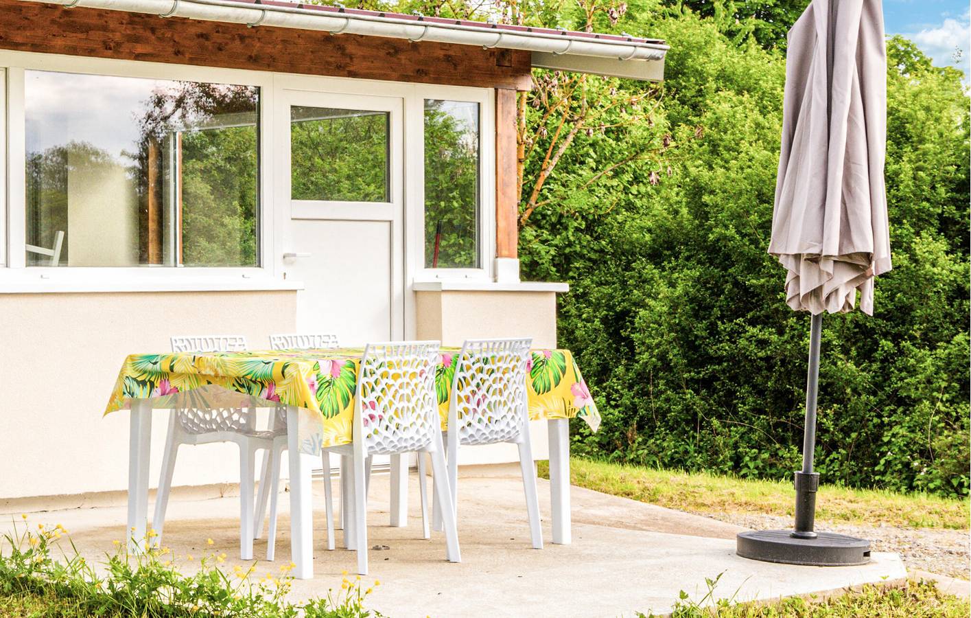 Appartement confortable avec jardin, Wi-Fi et parking près de la rivière in Bouzonville, Boulay-Moselle