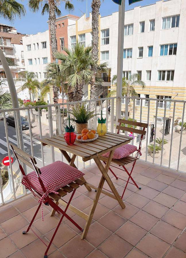 Apartamento de vacaciones para 3 personas, con balcón y vistas - 1