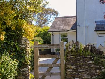Holiday Home for 6 People in Dartmouth, Devon, Photo 2